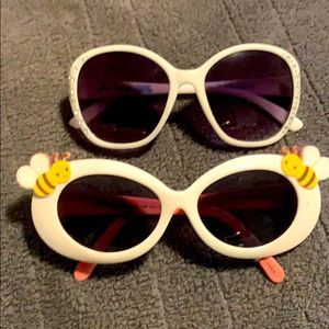 set of two sunglasses for a little girl